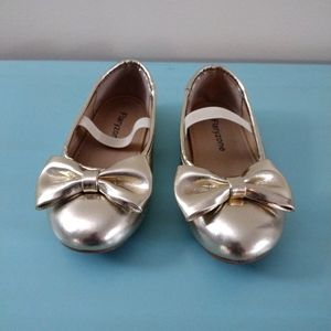 Good toddler flats-- Size 9